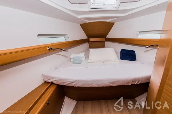 Sun Odyssey 419 - Yacht Charter Sailica