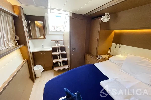 Lagoon 52F - Yacht Charter Sailica