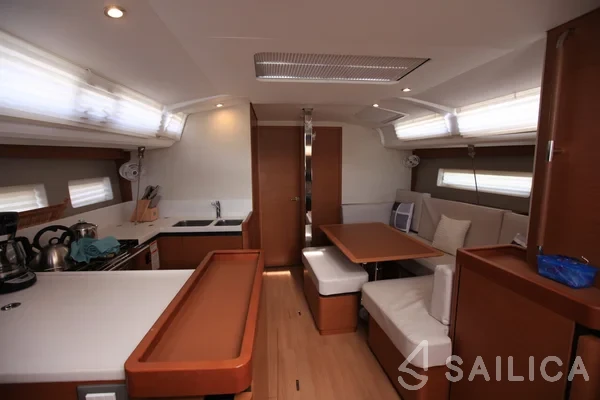Sun Odyssey 440 - Yacht Charter Sailica