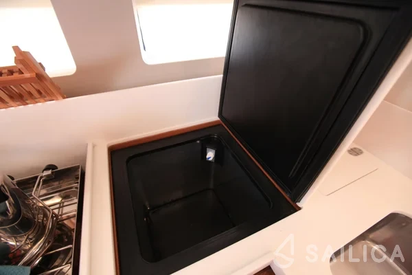 Sun Odyssey 440 - Yacht Charter Sailica