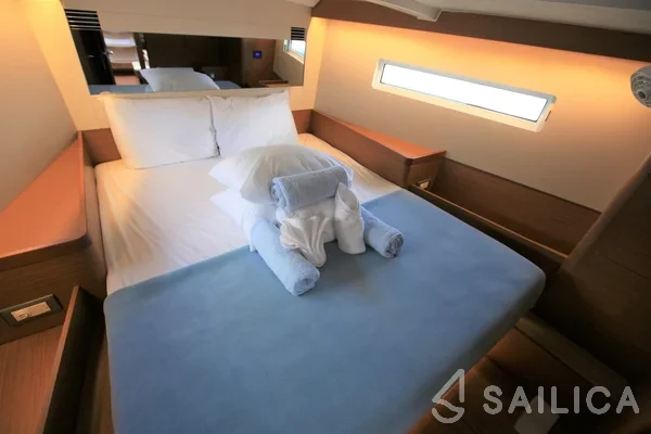 Sun Odyssey 440 - Yacht Charter Sailica