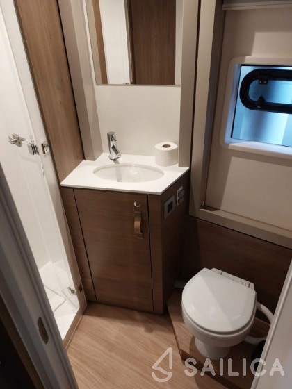 Bali 4.4 - Yacht Charter Sailica