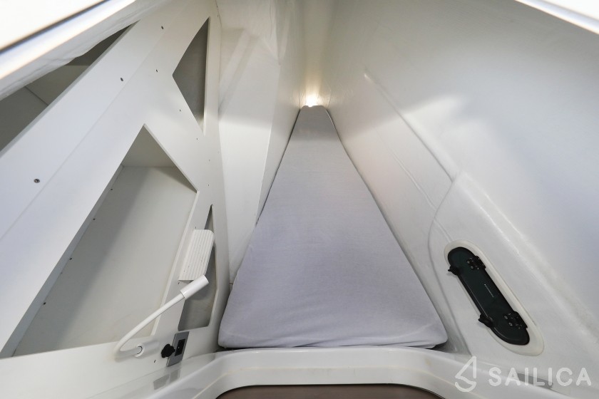 Bali 4.4 - Yacht Charter Sailica