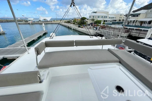 Bali 4.8  - Yacht Charter Sailica