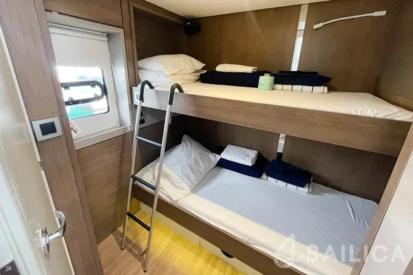 Bali 4.8  - Yacht Charter Sailica