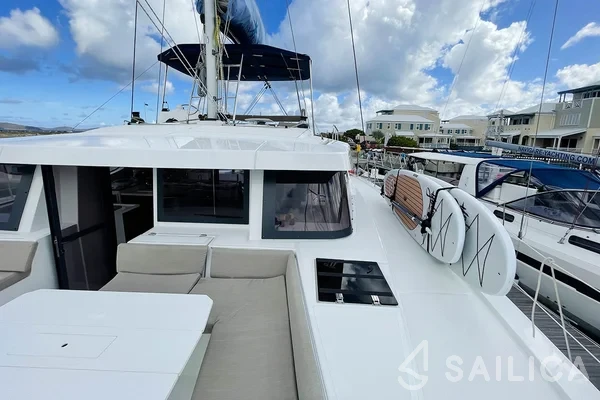 Bali 4.8  - Yacht Charter Sailica