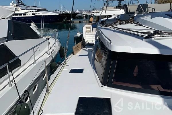 Elba 45 - Yacht Charter Sailica