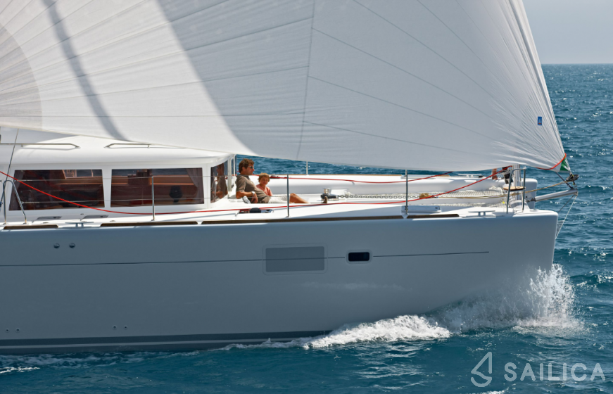 Lagoon 450  Flybridge - Yacht Charter Sailica