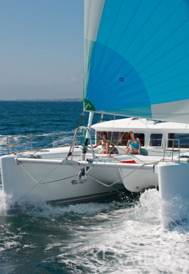 Lagoon 450  Flybridge - Yacht Charter Sailica