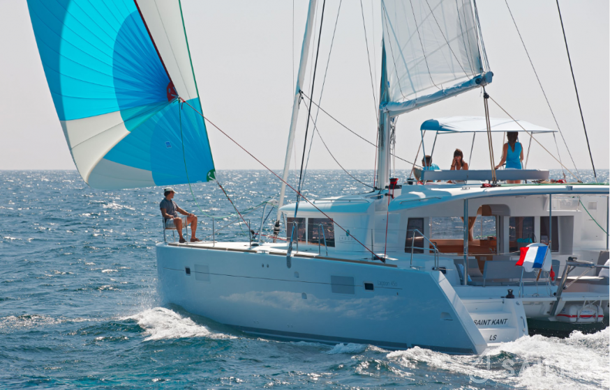 Lagoon 450  Flybridge - Yacht Charter Sailica