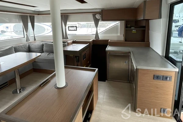 Lagoon 50 - Yacht Charter Sailica