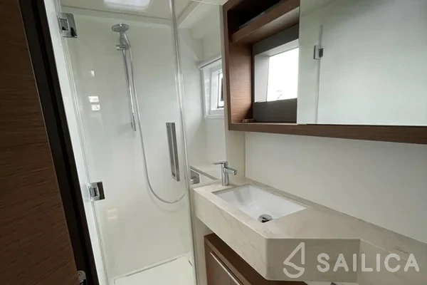 Lagoon 50 - Yacht Charter Sailica