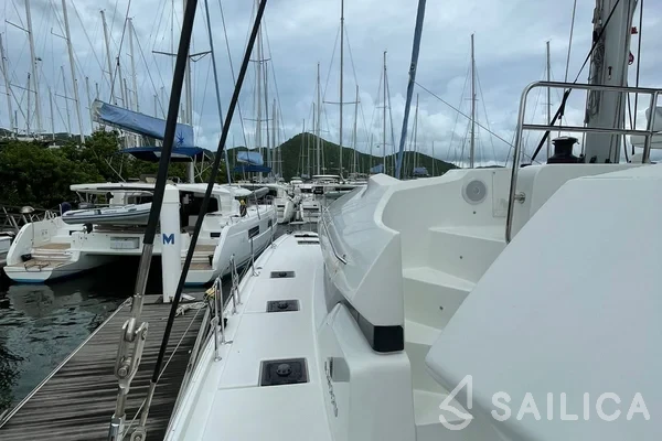 Lagoon 50 - Yacht Charter Sailica