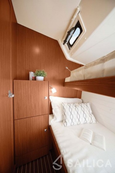 Bavaria Cruiser 51 - Yacht Charter Sailica