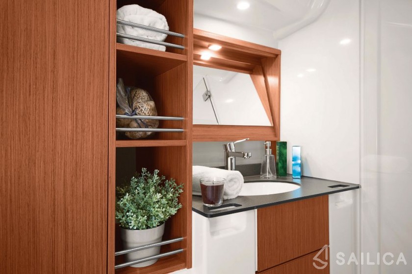 Bavaria Cruiser 51 - Yacht Charter Sailica