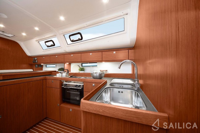 Bavaria Cruiser 51 - Yacht Charter Sailica