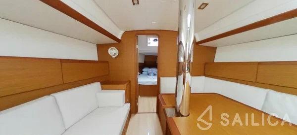 Sun Odyssey 389 - Yacht Charter Sailica