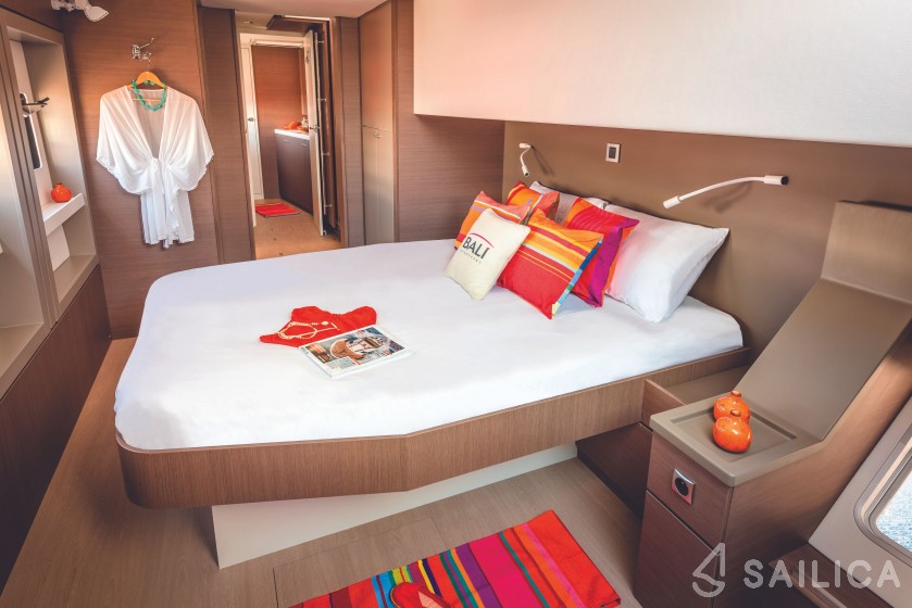 Bali 4.8  - Yacht Charter Sailica