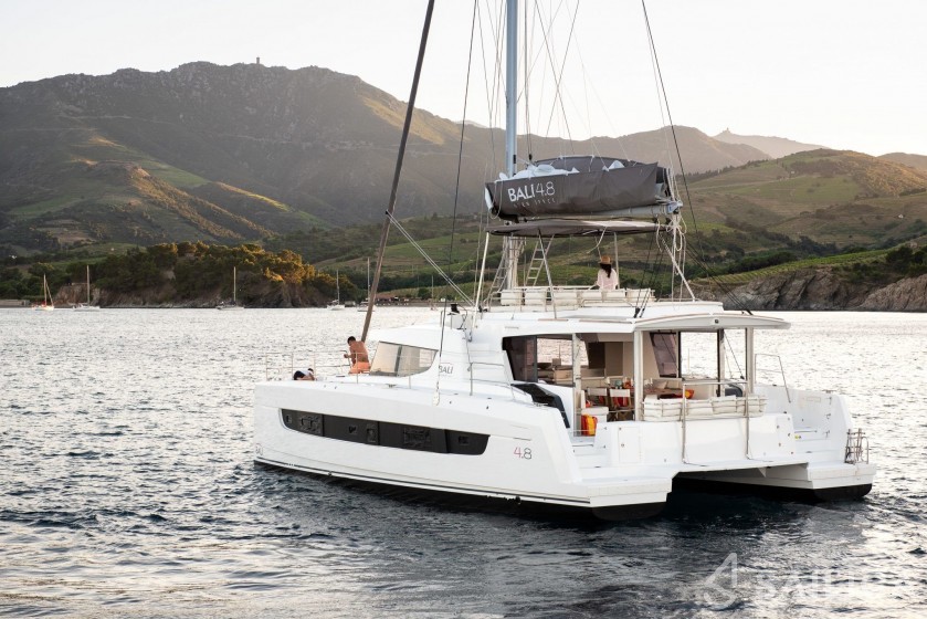 Bali 4.8  - Yacht Charter Sailica
