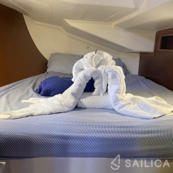 Hanse 445 - Yacht Charter Sailica