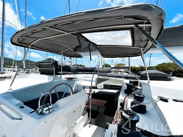 Elba 45 - Yacht Charter Sailica