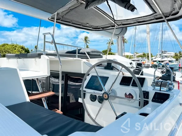 Elba 45 - Yacht Charter Sailica