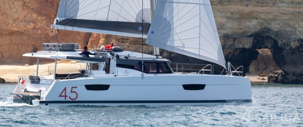Elba 45 - Yacht Charter Sailica