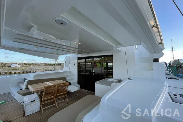 Lagoon 50 - Yacht Charter Sailica