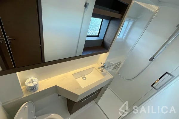 Lagoon 50 - Yacht Charter Sailica