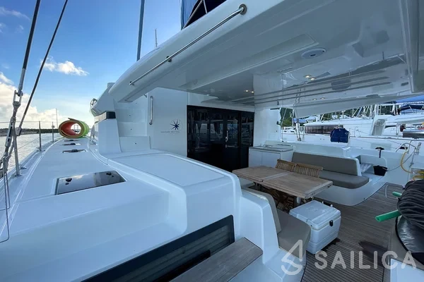 Lagoon 50 - Yacht Charter Sailica
