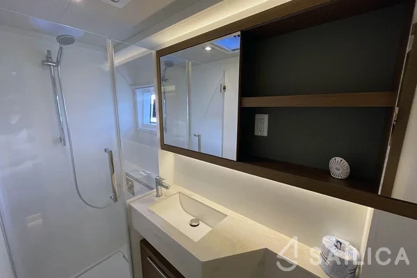 Lagoon 50 - Yacht Charter Sailica