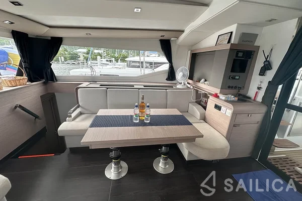 Aura 51 - Yacht Charter Sailica