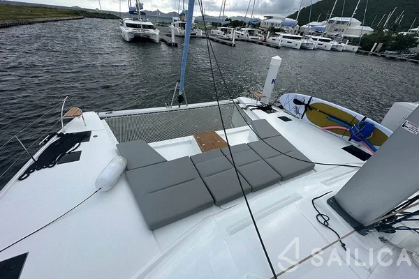 Aura 51 - Yacht Charter Sailica