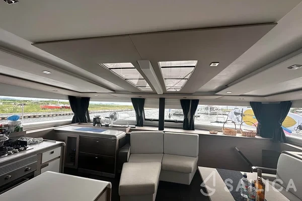 Aura 51 - Yacht Charter Sailica