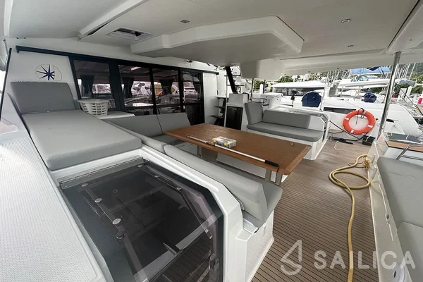 Aura 51 - Yacht Charter Sailica