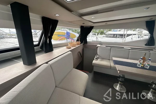 Aura 51 - Yacht Charter Sailica
