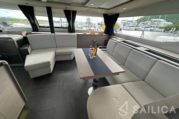Aura 51 - Yacht Charter Sailica