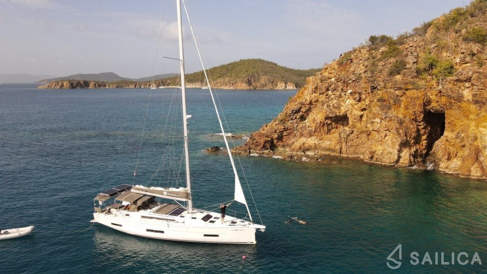 Dufour 530 - Yacht Charter Sailica