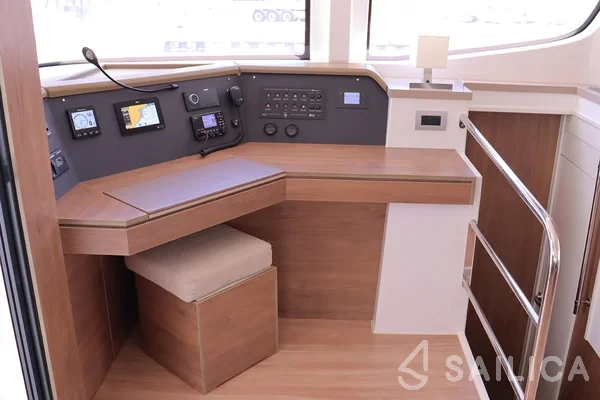 Bali 4.6 - Yacht Charter Sailica