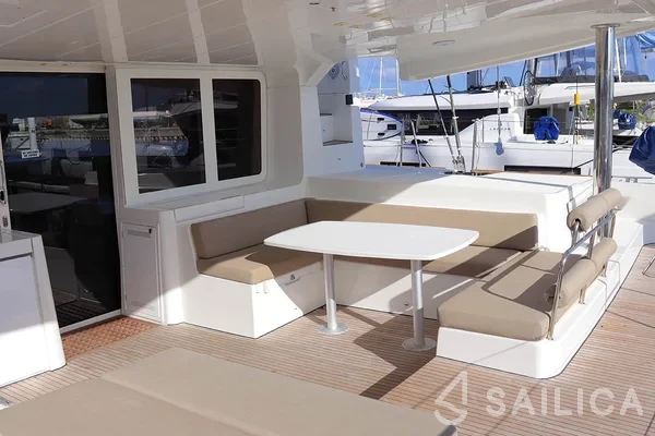 Lagoon 52F - Yacht Charter Sailica