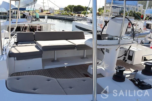 Lagoon 52F - Yacht Charter Sailica