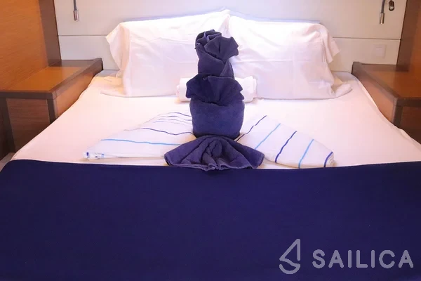 Lagoon 52F - Yacht Charter Sailica