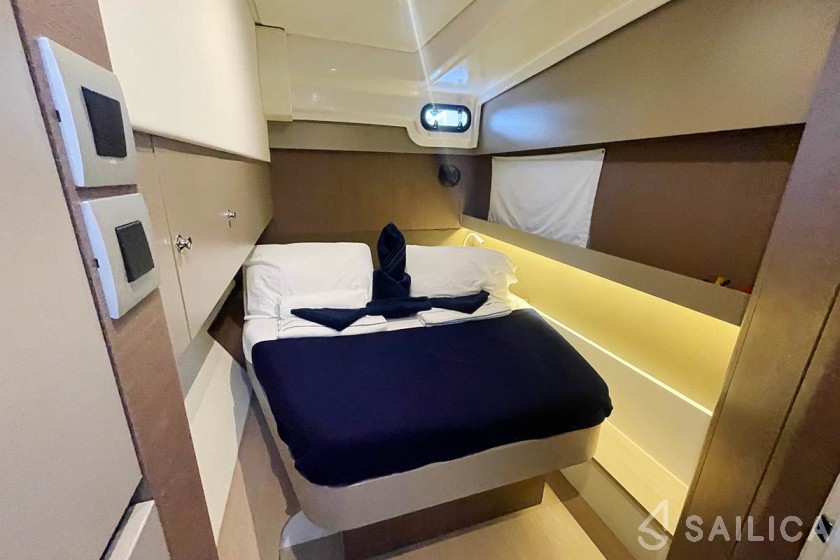 Bali Catspace - Yacht Charter Sailica