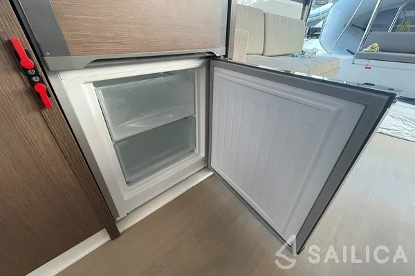 Bali Catspace - Yacht Charter Sailica