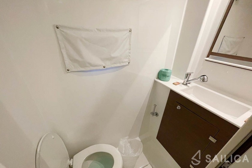 Bali Catspace - Yacht Charter Sailica