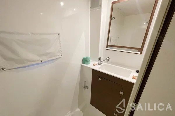 Bali Catspace - Yacht Charter Sailica