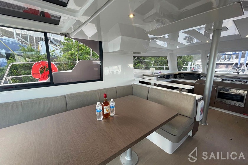 Bali Catspace - Yacht Charter Sailica