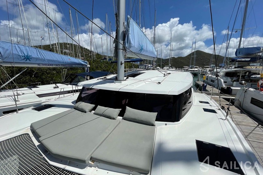 Lucia 40 - Yacht Charter Sailica