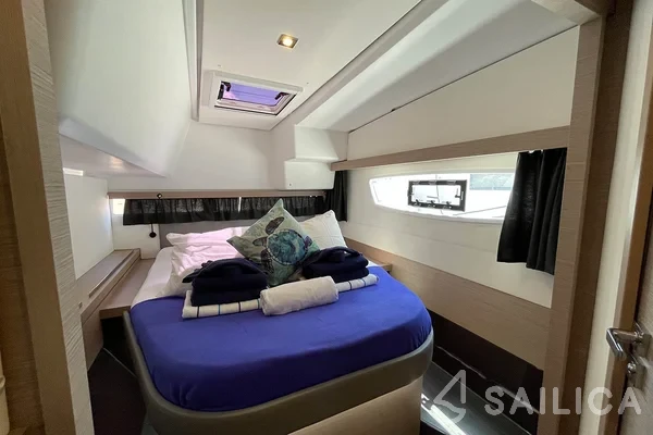 Lucia 40 - Yacht Charter Sailica