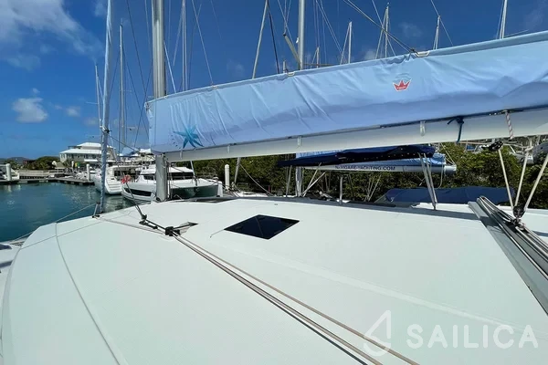 Lucia 40 - Yacht Charter Sailica